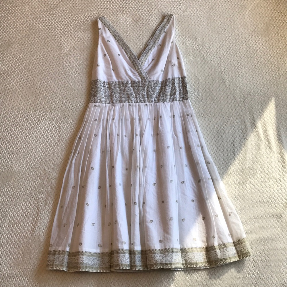 White cotton dress with gold print